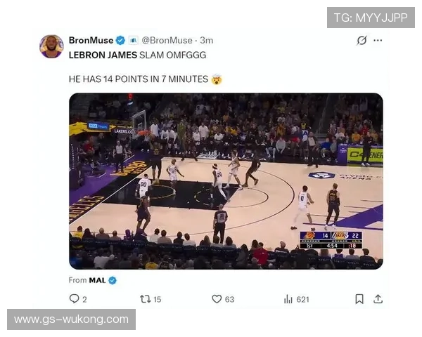 勒布朗单打频率下降助攻提升 对比昔日更突出组织力